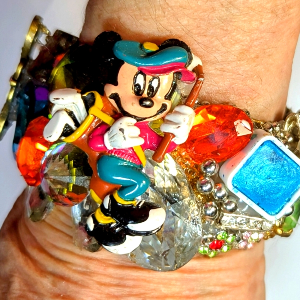 Wendy Gell Disney Mickey Mouse golfer flower Swarovski jewels blue watercolor .